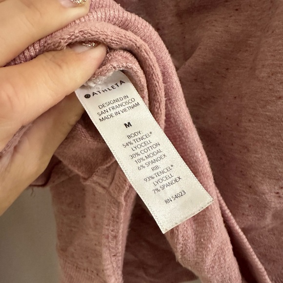 ATHLETA Balance Pullover Size M, speckled pink - Picture 9 of 10